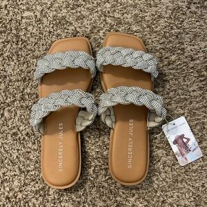 NWT Sincerely Jules Studded Sandals